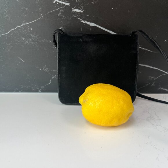 Cabrelli Velvet Black Square Purse - Picture 2 of 4